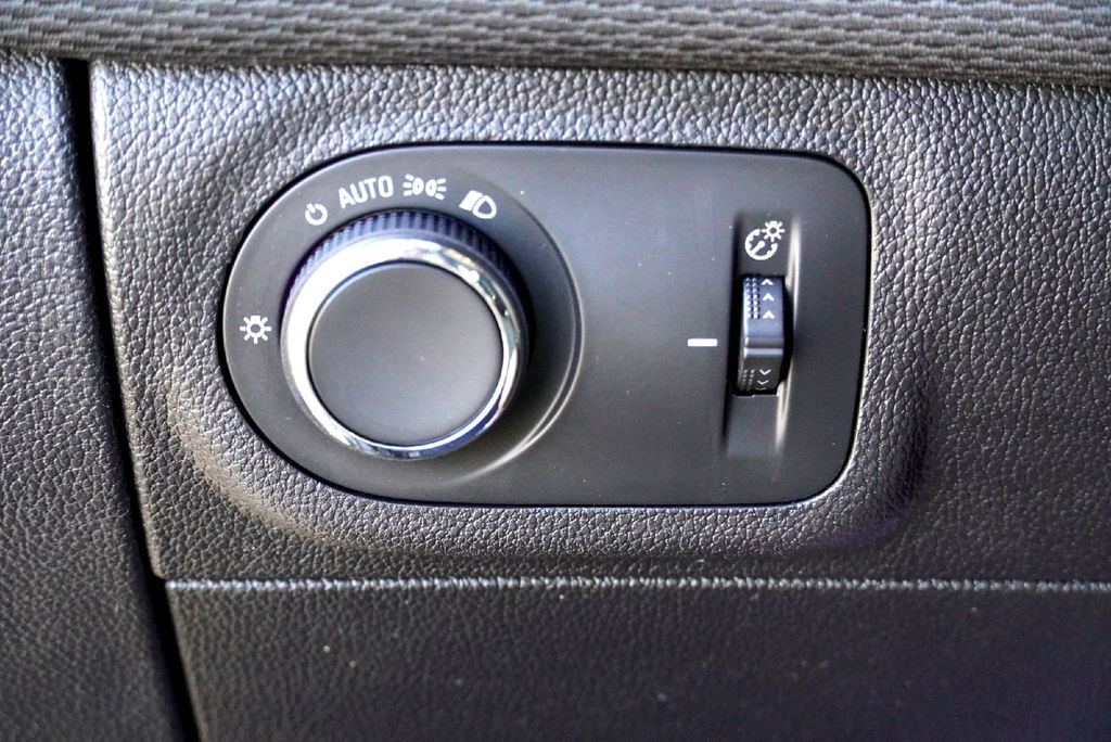 Used Car 2018 Chevrolet Cruze  Ls For Sale Under $10,000 In Taylor, Texas