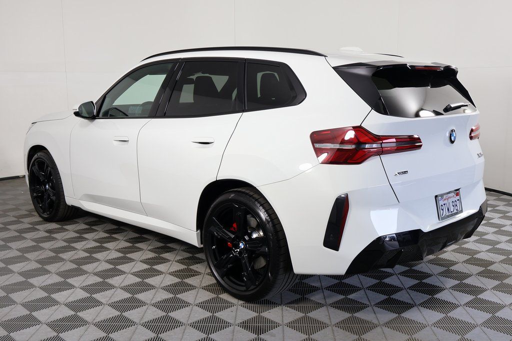 Thumbnail: 2025 BMW X3 - 6