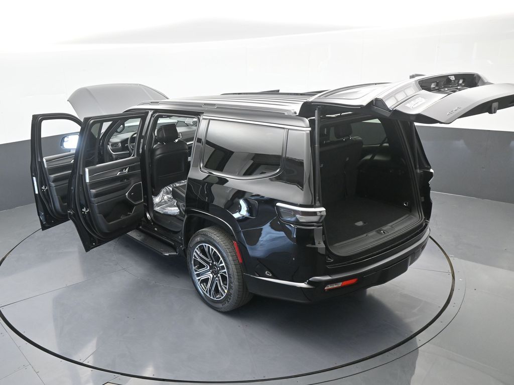 New 2026 High Gloss Black Jeep  image 30