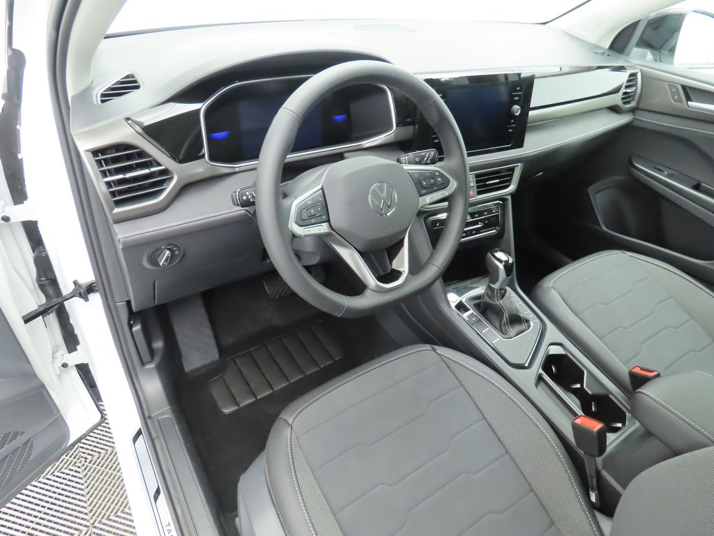 Thumbnail: 2026 Volkswagen Taos - 9