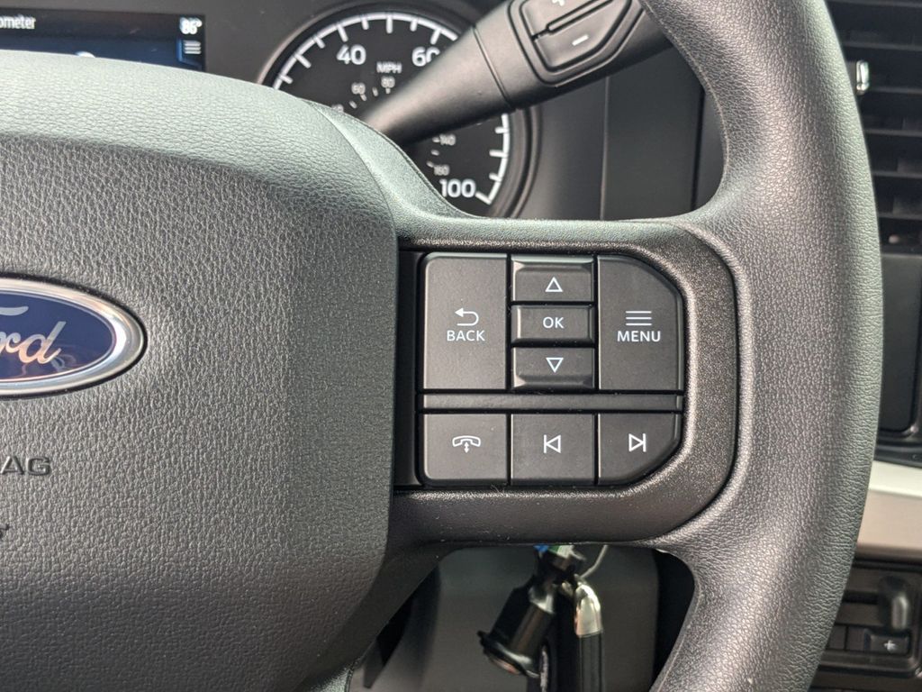 2025 Ford F-350 Super Duty XL