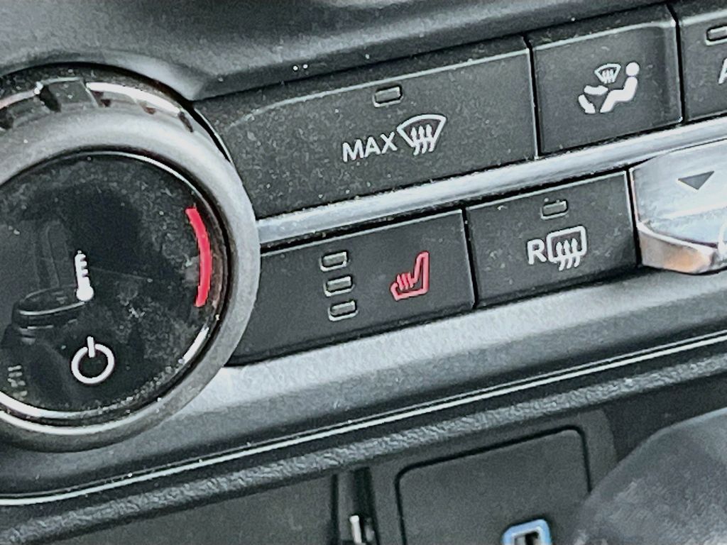 2022 Ford Bronco Black Diamond Green at AutoSavvy Houston Southwest