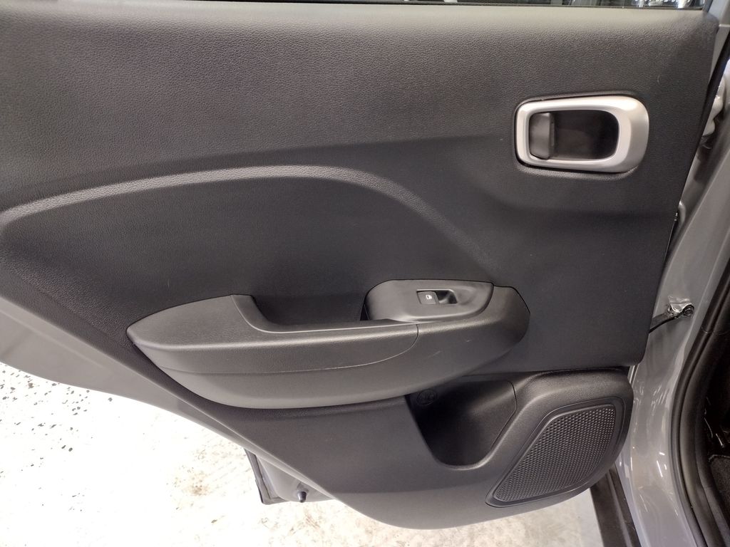 2023 Hyundai Venue SE