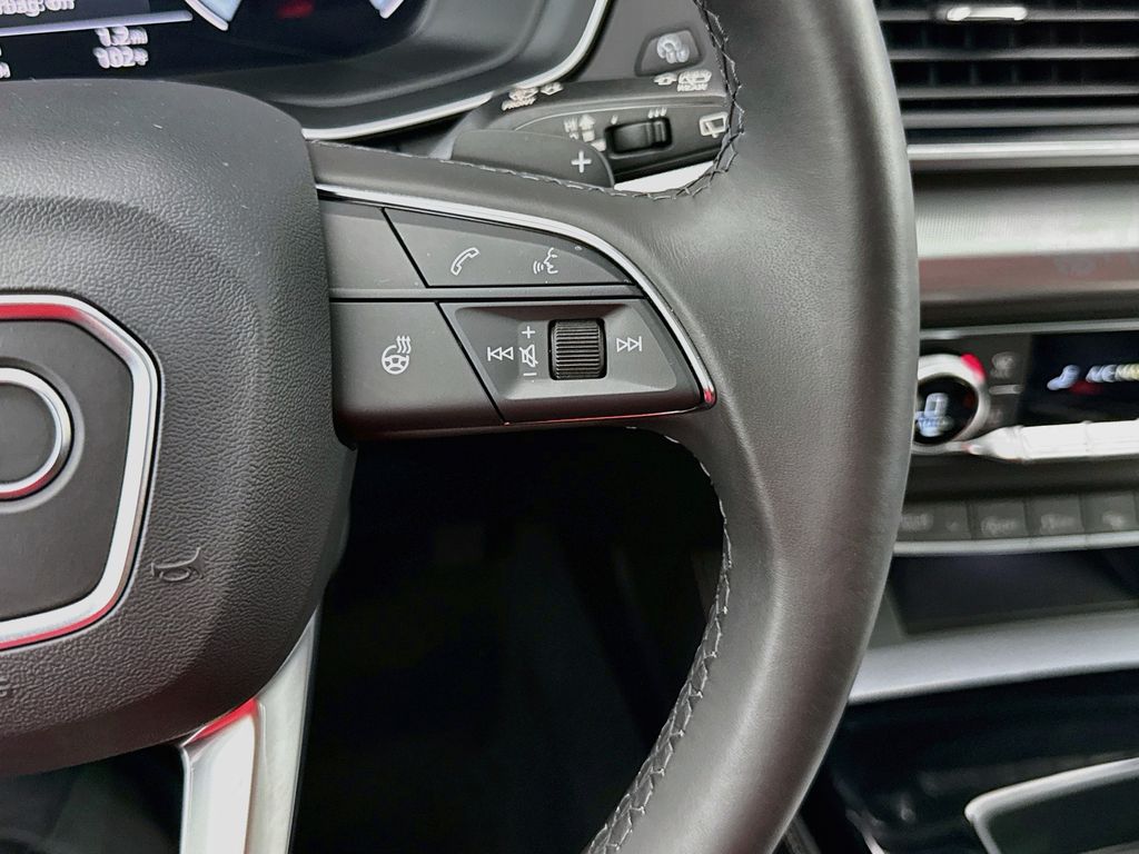 Thumbnail: 2023 Audi Q5 - 12