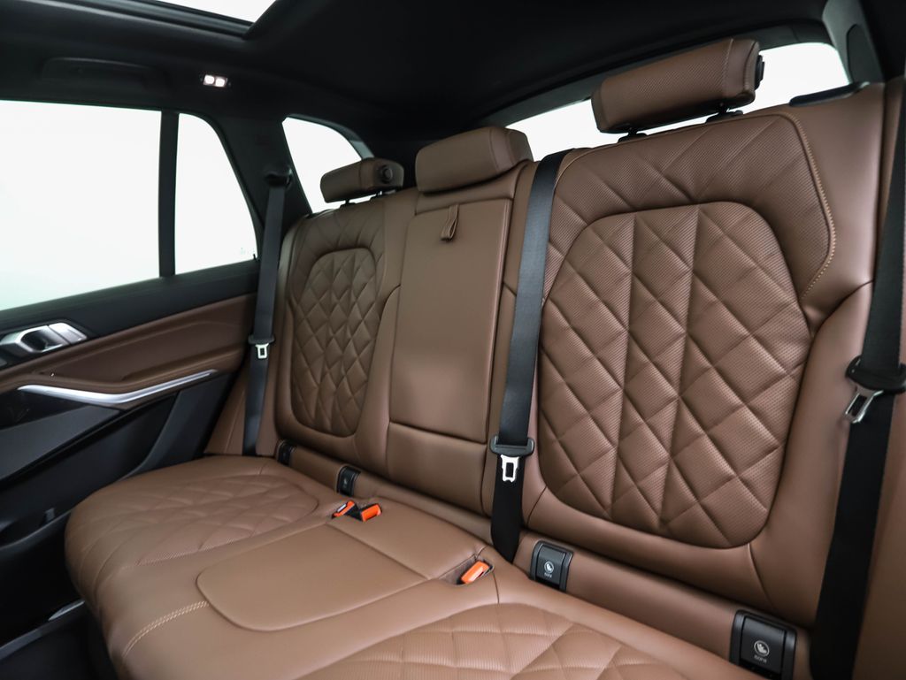 Thumbnail: 2026 BMW X5 - 24