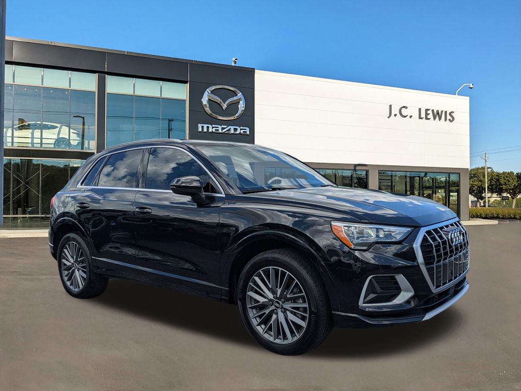 Mythos Black Metallic 2022 Audi Q3 SUV / Crossover All-Wheel Drive 8-Speed Automatic