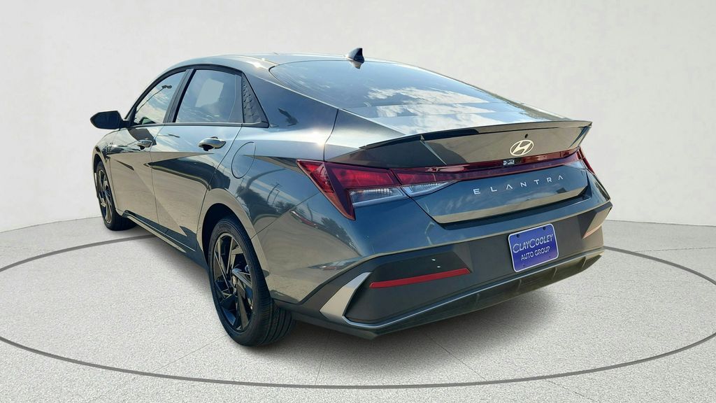 2026 Hyundai Elantra