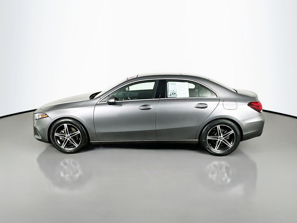 Used 2021 Gray Mercedes-Benz A 220 image 4