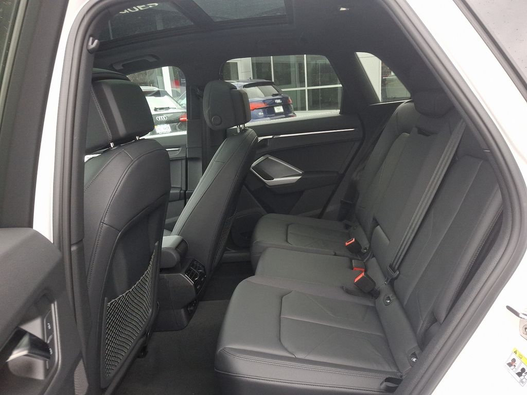 2024 Audi Q3  7