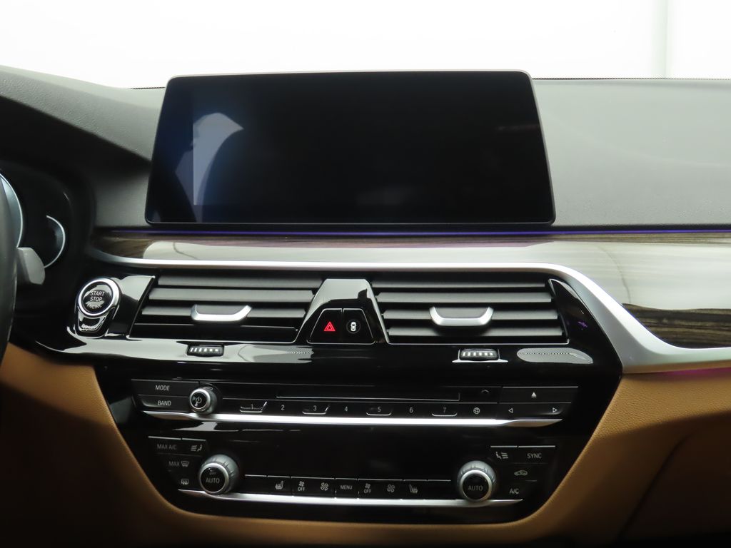 Thumbnail: 2019 BMW 5 Series - 14