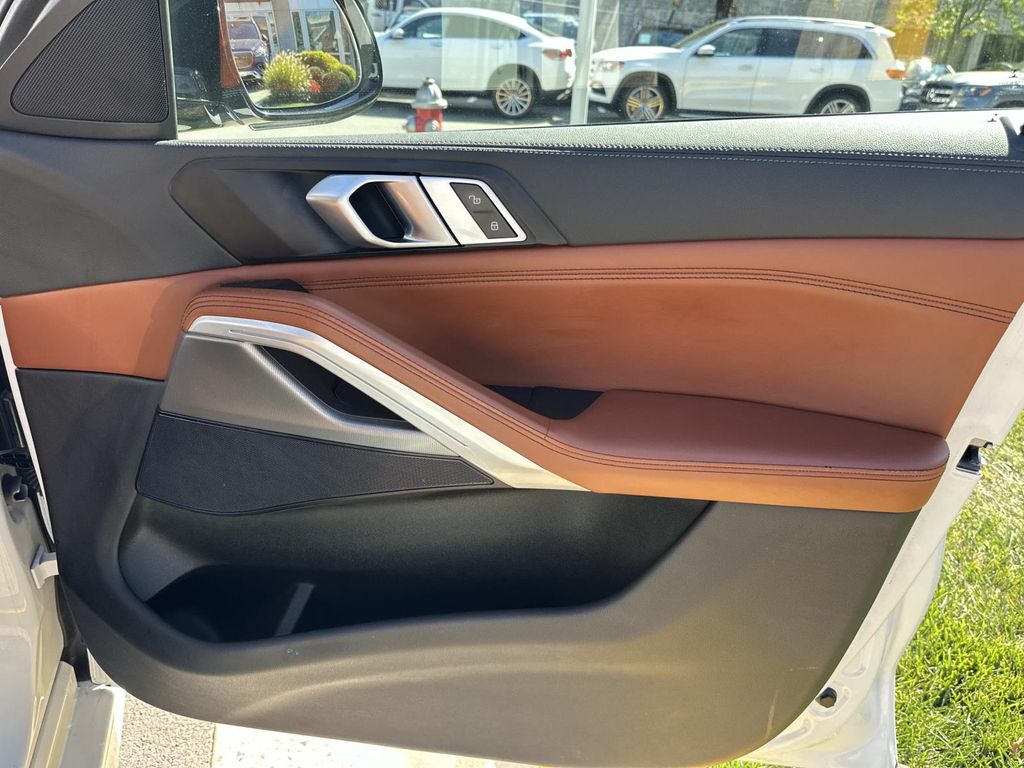 Thumbnail: 2023 BMW X6 - 19