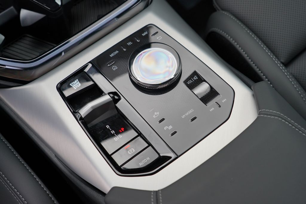 Thumbnail: 2026 BMW X3 - 17