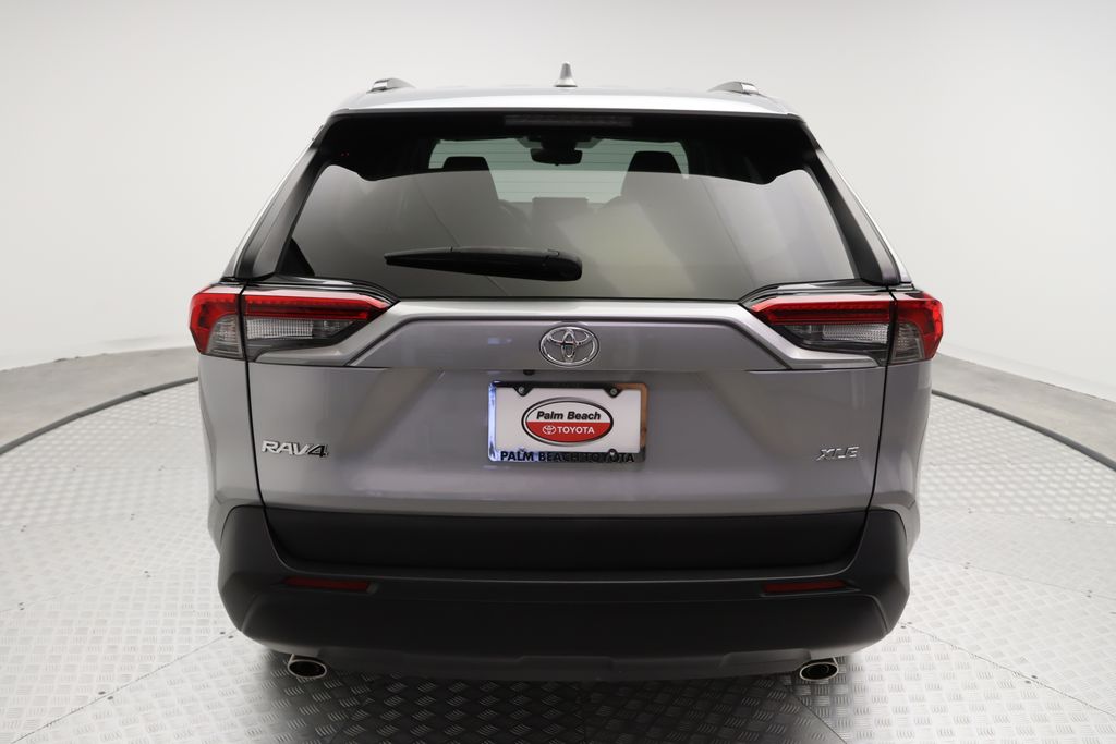 2023 Toyota RAV4 XLE 10