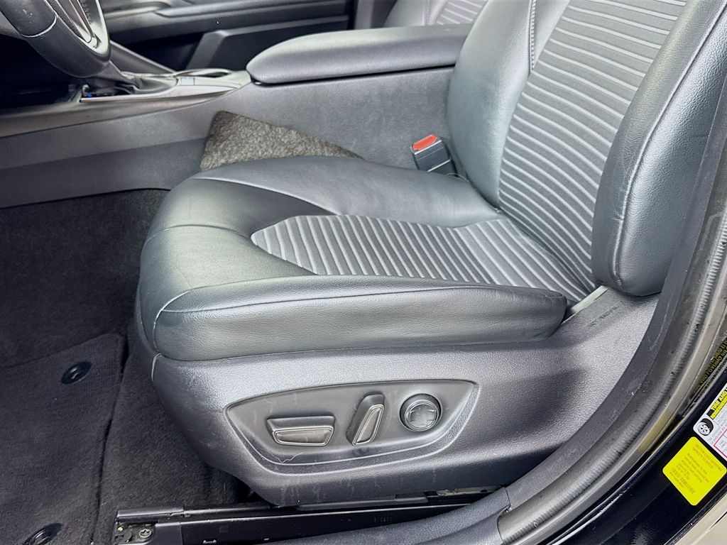 Used Car 2023 Toyota Camry  Se For Sale Under $25,000 In Austin, Texas