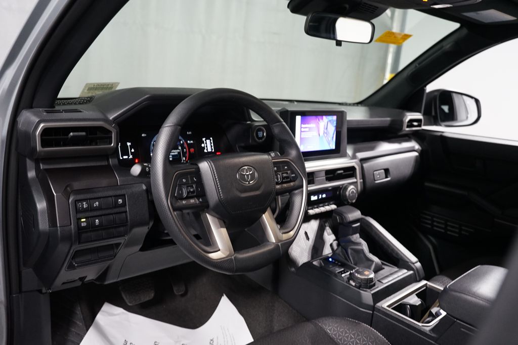 Thumbnail: 2025 Toyota 4Runner - 12