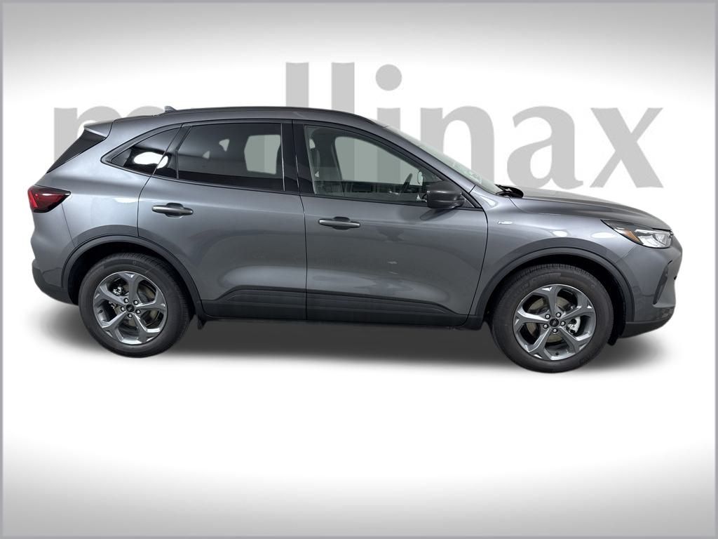 2025 Ford Escape ST-Line photo 14