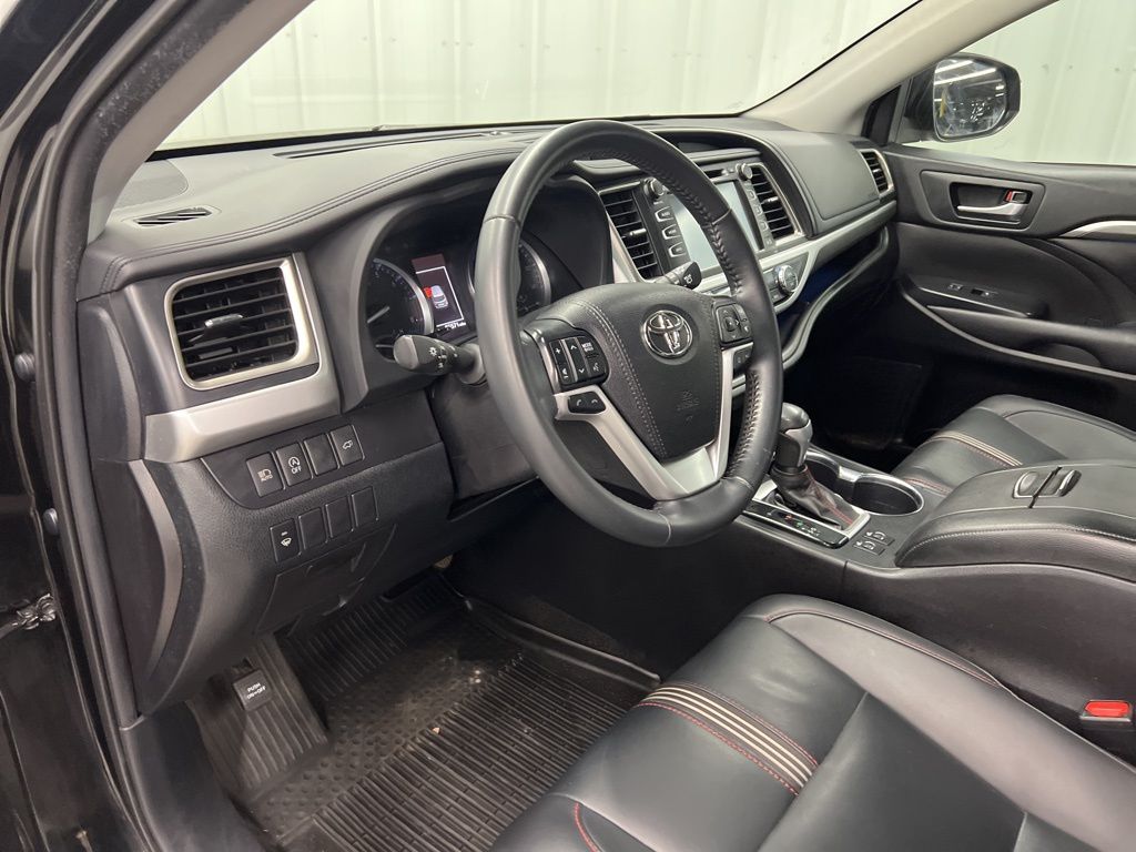 2019 Toyota Highlander SE Black at Cook Ford