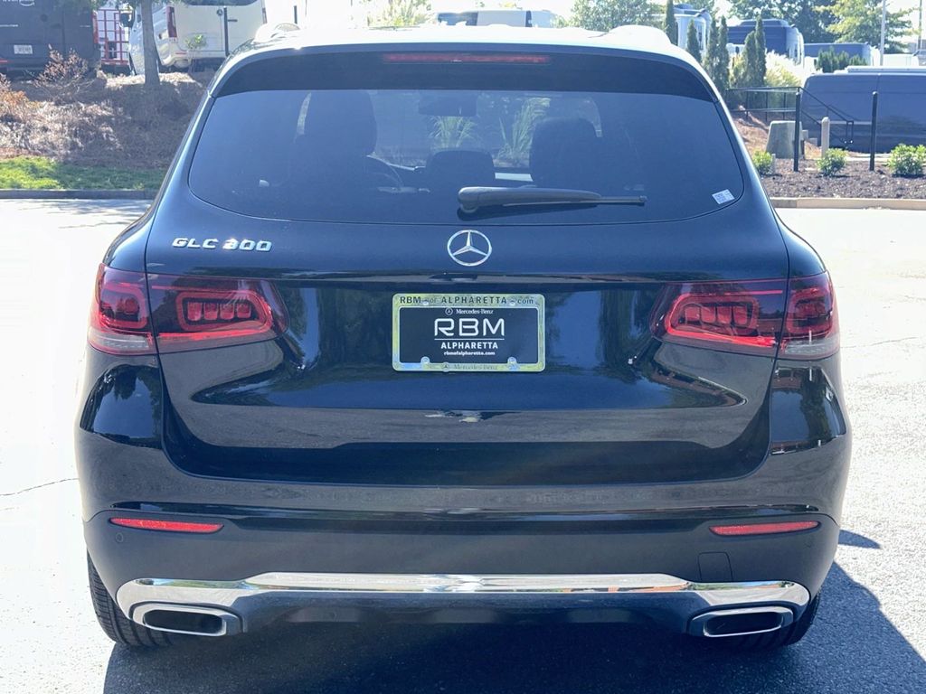 2022 Mercedes-Benz GLC GLC 300 7