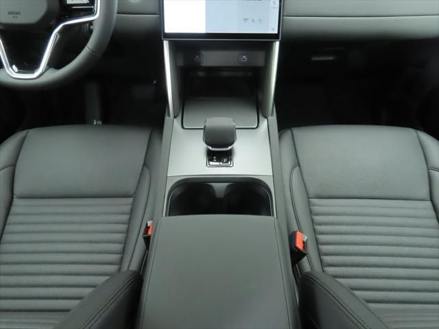 Thumbnail: 2025 Land Rover Discovery Sport - 16