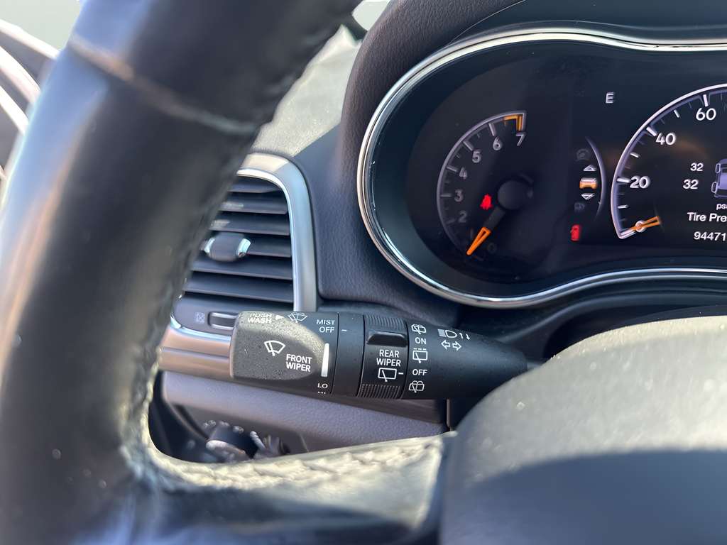 Used Car 2020 Jeep Grand Cherokee  Altitude For Sale Under $25,000 In Austin, Texas