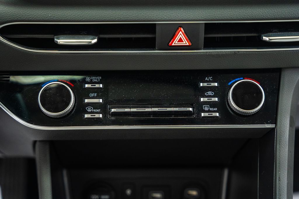 HyundaiSonata Hybrid21