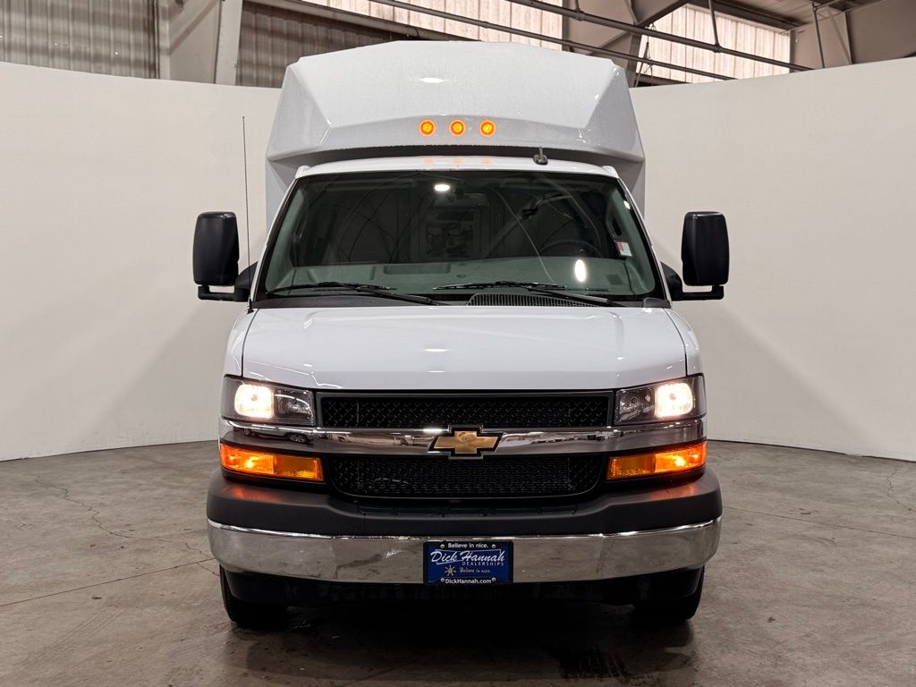 2025 Chevrolet Express 3500 Work Van