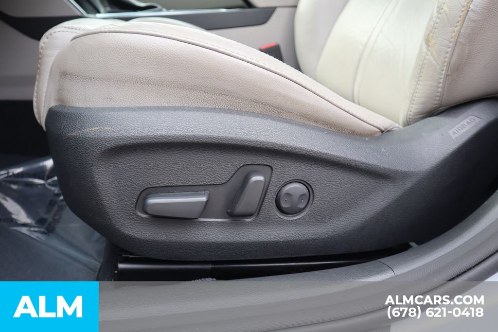 Used 2015 Gray Hyundai Limited image 12