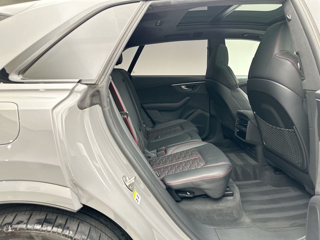 Thumbnail: 2023 Audi RS Q8 - 19
