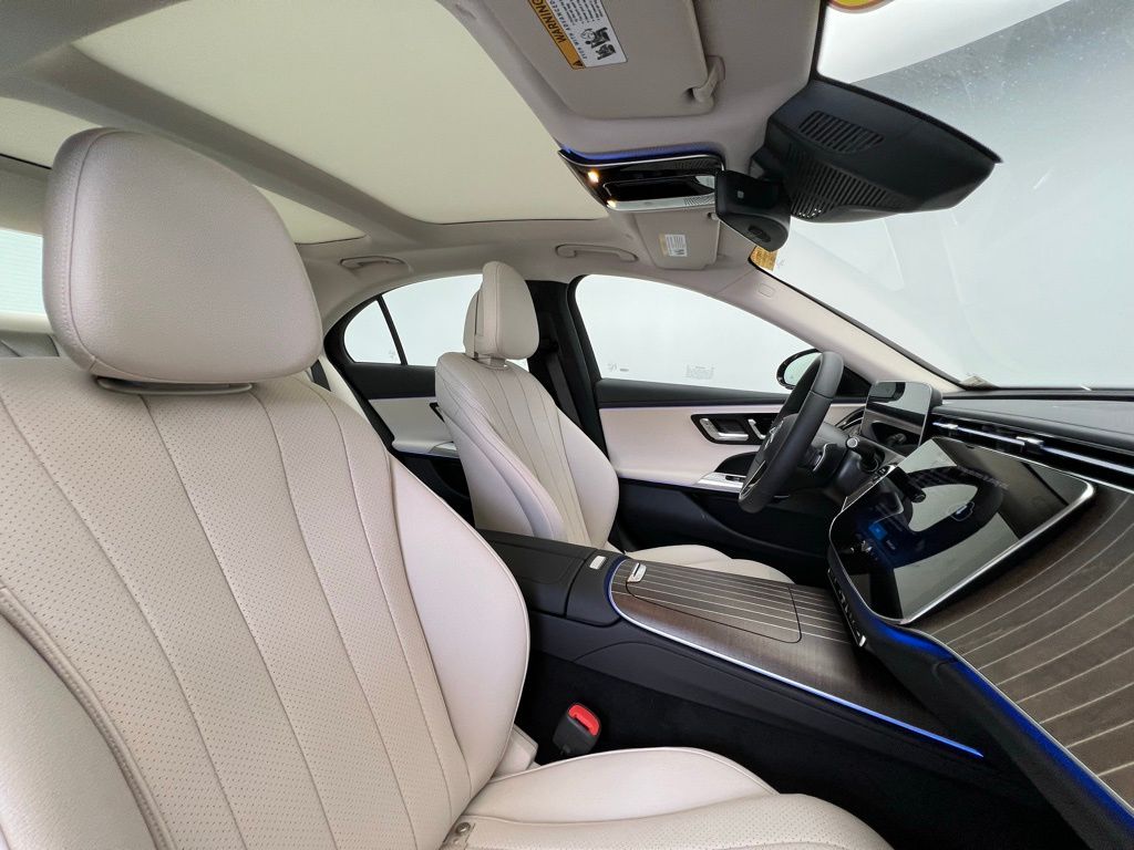 Thumbnail: 2026 Mercedes-Benz E-Class - 18