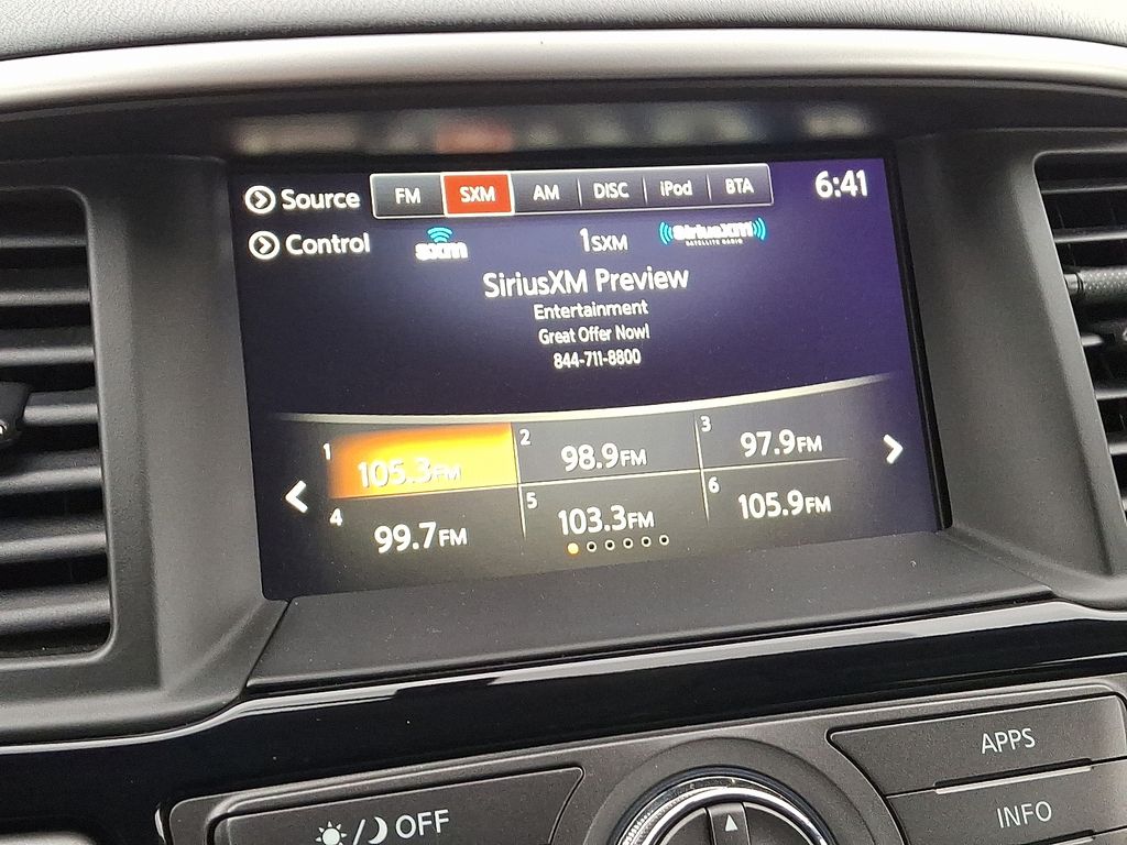 Thumbnail: 2020 Nissan Pathfinder - 17