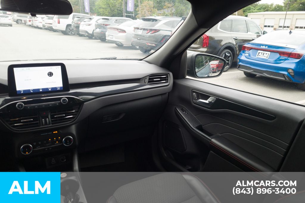 2024 Ford Escape ST-Line photo 19