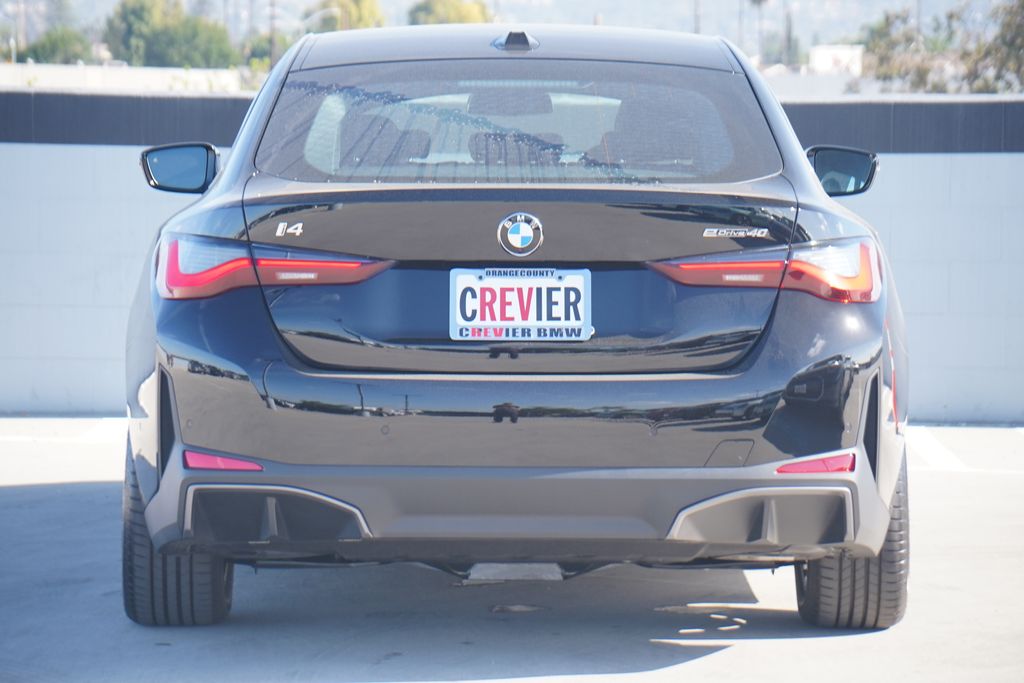 Thumbnail: 2026 BMW i4 - 6