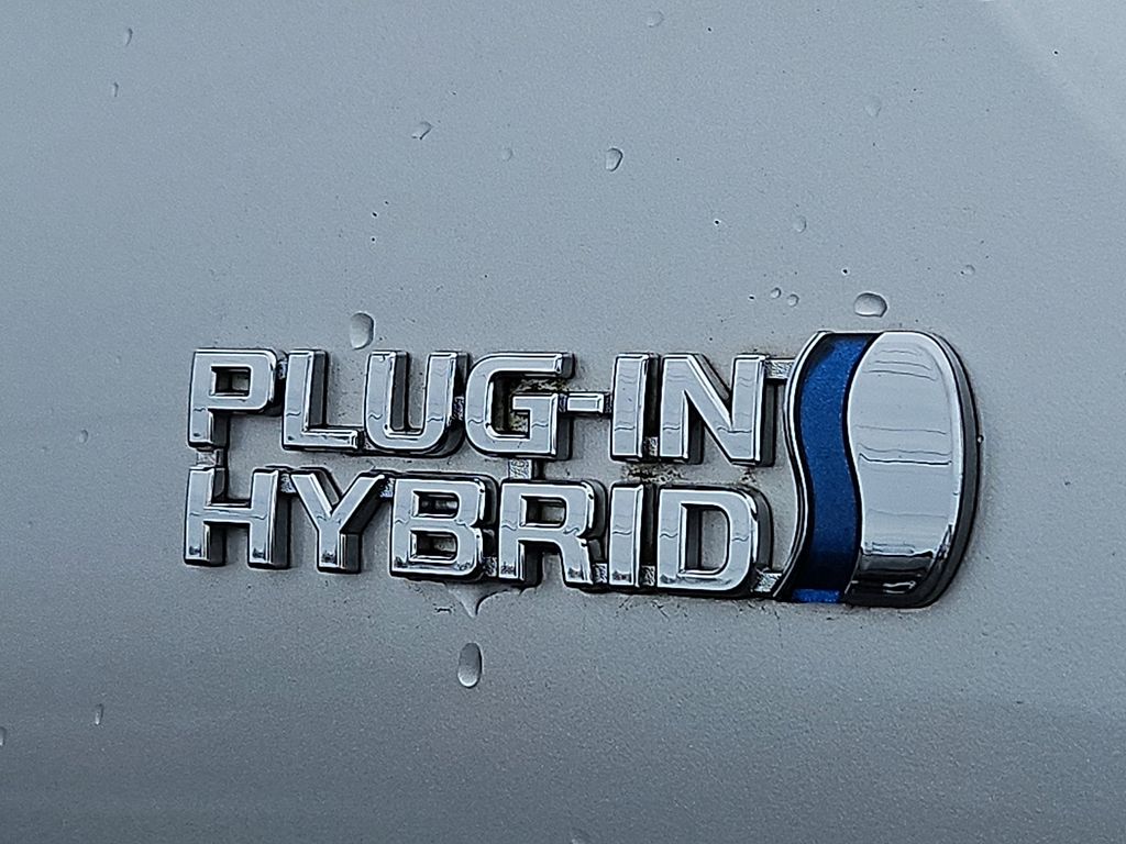Thumbnail: 2021 Toyota Prius Prime - 32