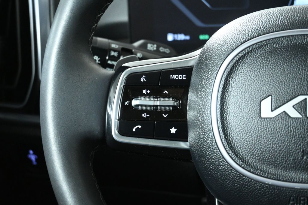 Thumbnail: 2025 Kia Sorento - 18