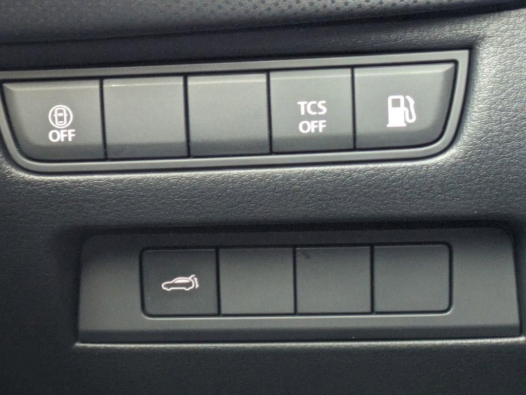 2025 Mazda CX-50 Hybrid Preferred photo