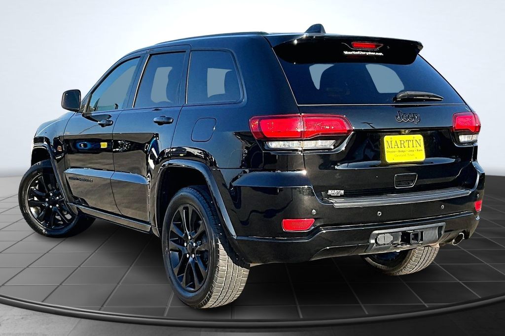 2020 Jeep Grand Cherokee Altitude Black at DeMontrond Auto Country