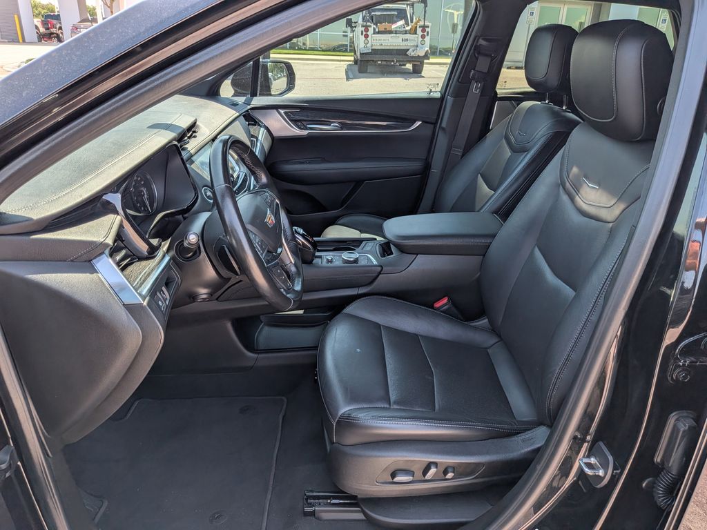 2023 Cadillac XT5 Premium Luxury - 11