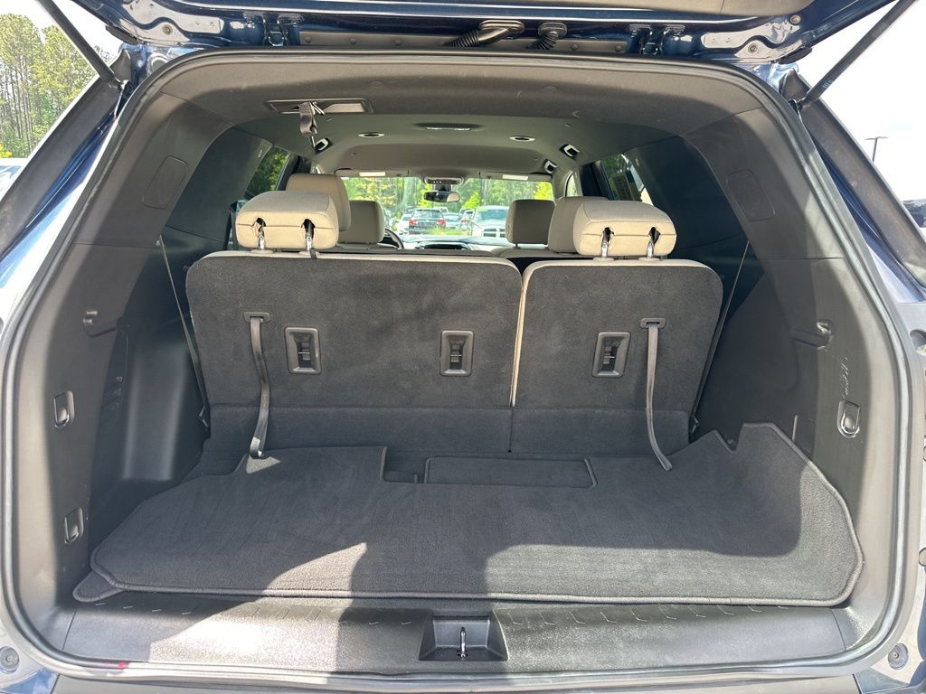 2022 Northsky Blue Metallic Chevrolet Traverse LS FWD SUV