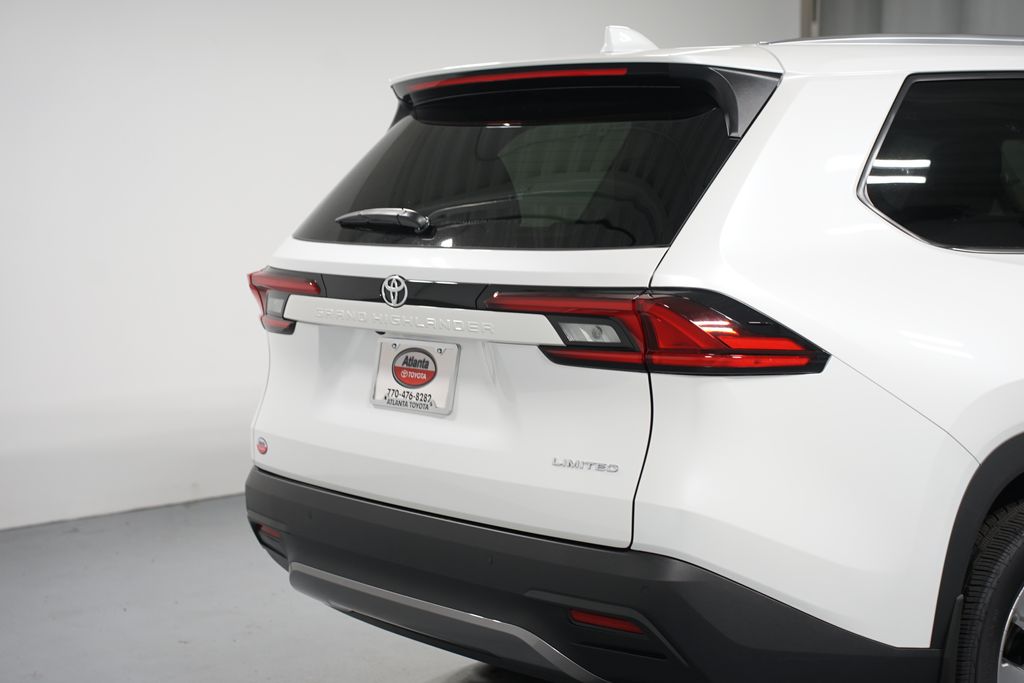Thumbnail: 2026 Toyota Grand Highlander - 9