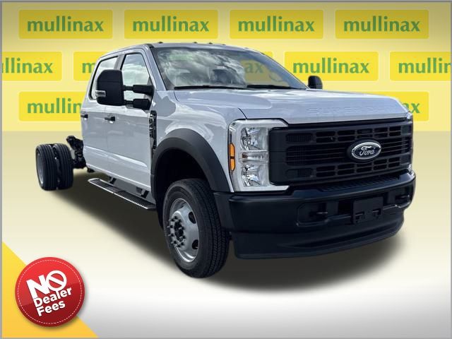 2025 Ford F-450 Super Duty Chassis Cab XL's photo