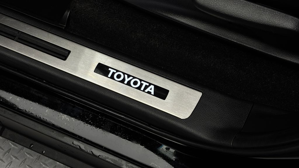 Thumbnail: 2025 Toyota Land Cruiser - 13