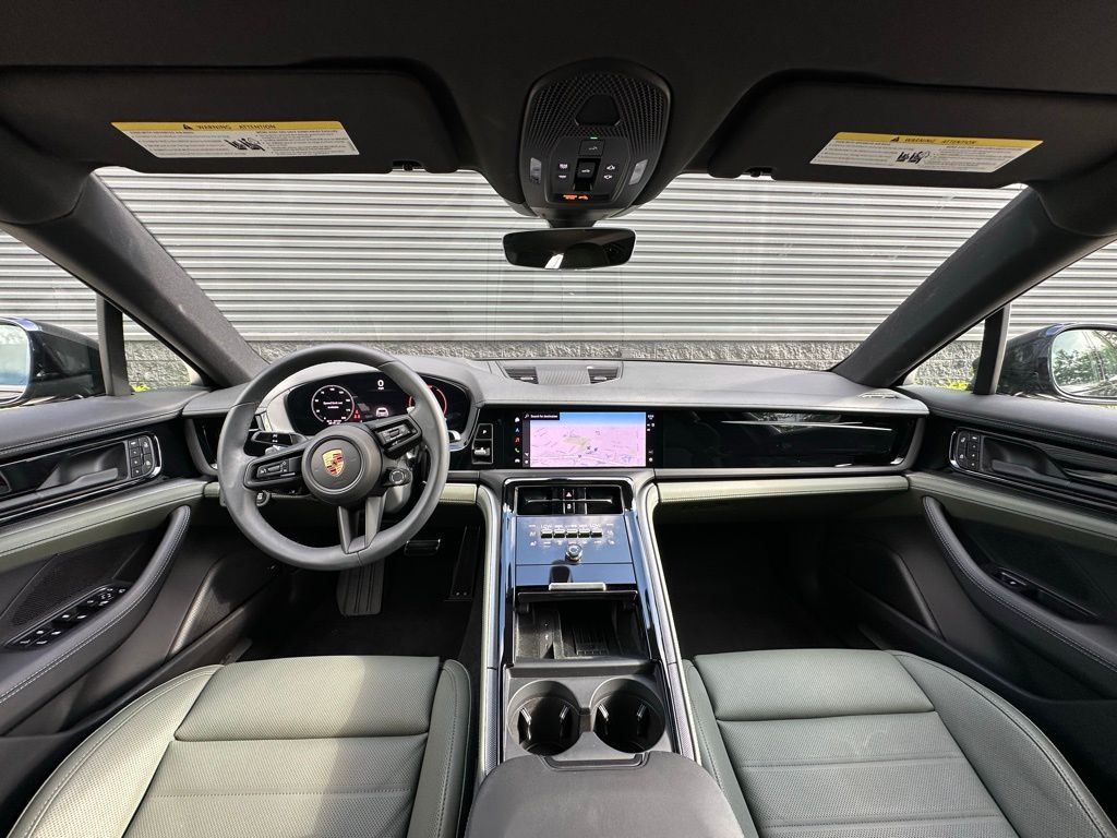 2025 Porsche Panamera  30