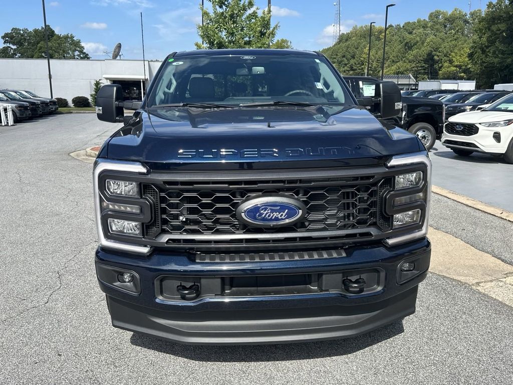 2024 Ford F-350SD XLT 2