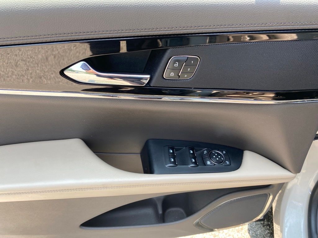 2022 Lincoln Nautilus Standard - 10