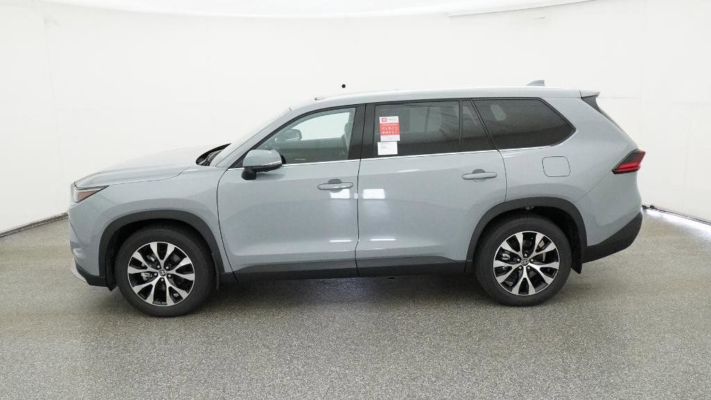 Thumbnail: 2026 Toyota Grand Highlander - 23