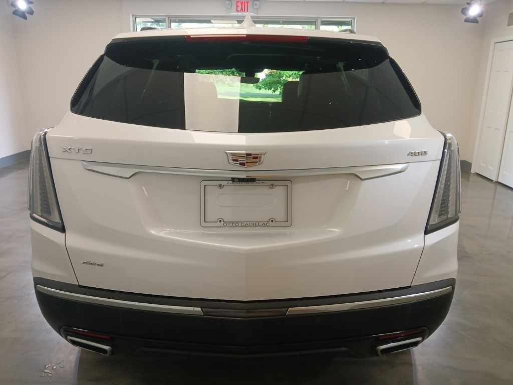 used 2022 Cadillac XT5 car, priced at $32,550