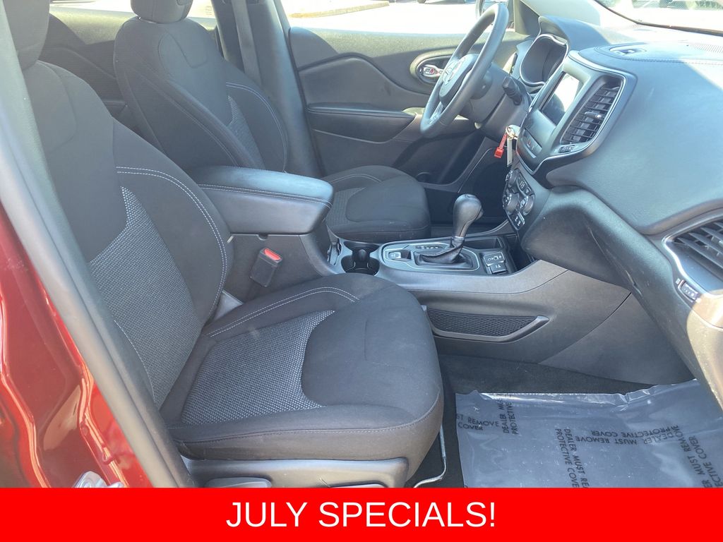 Used 2021 Jeep Cherokee SUV