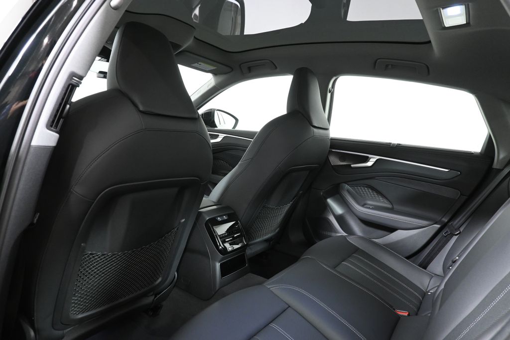 Thumbnail: 2026 Audi A6 - 27