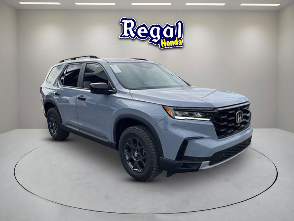 new 2025 Honda Pilot car, priced at $49,296