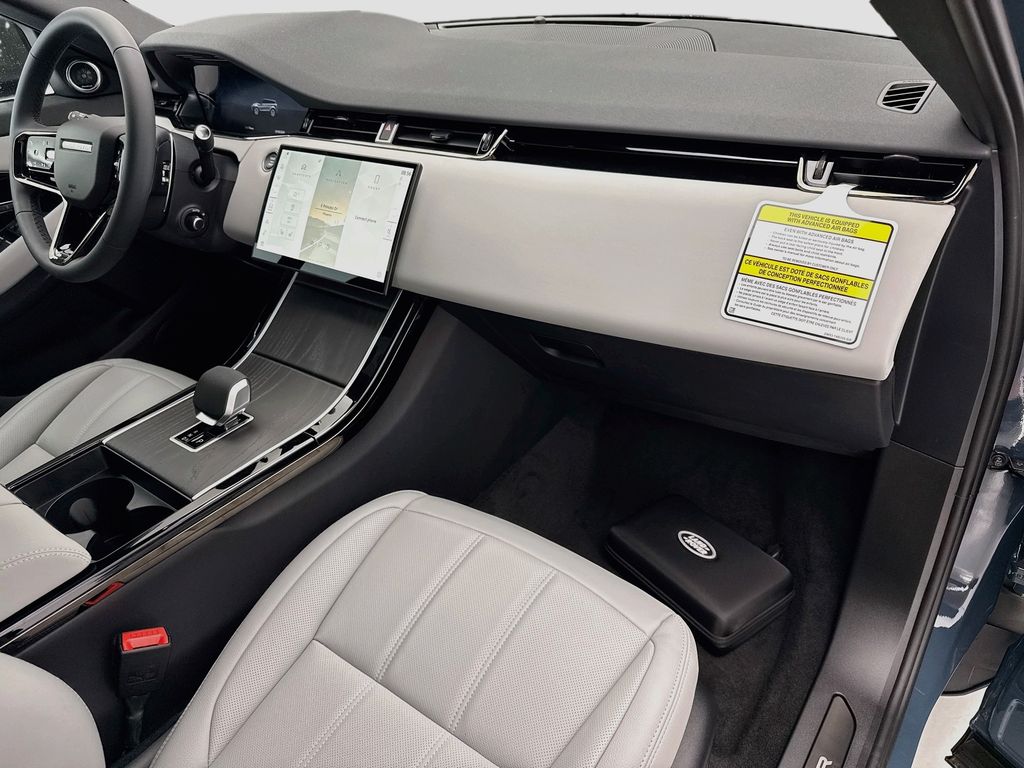 Thumbnail: 2026 Land Rover Range Rover Evoque - 16